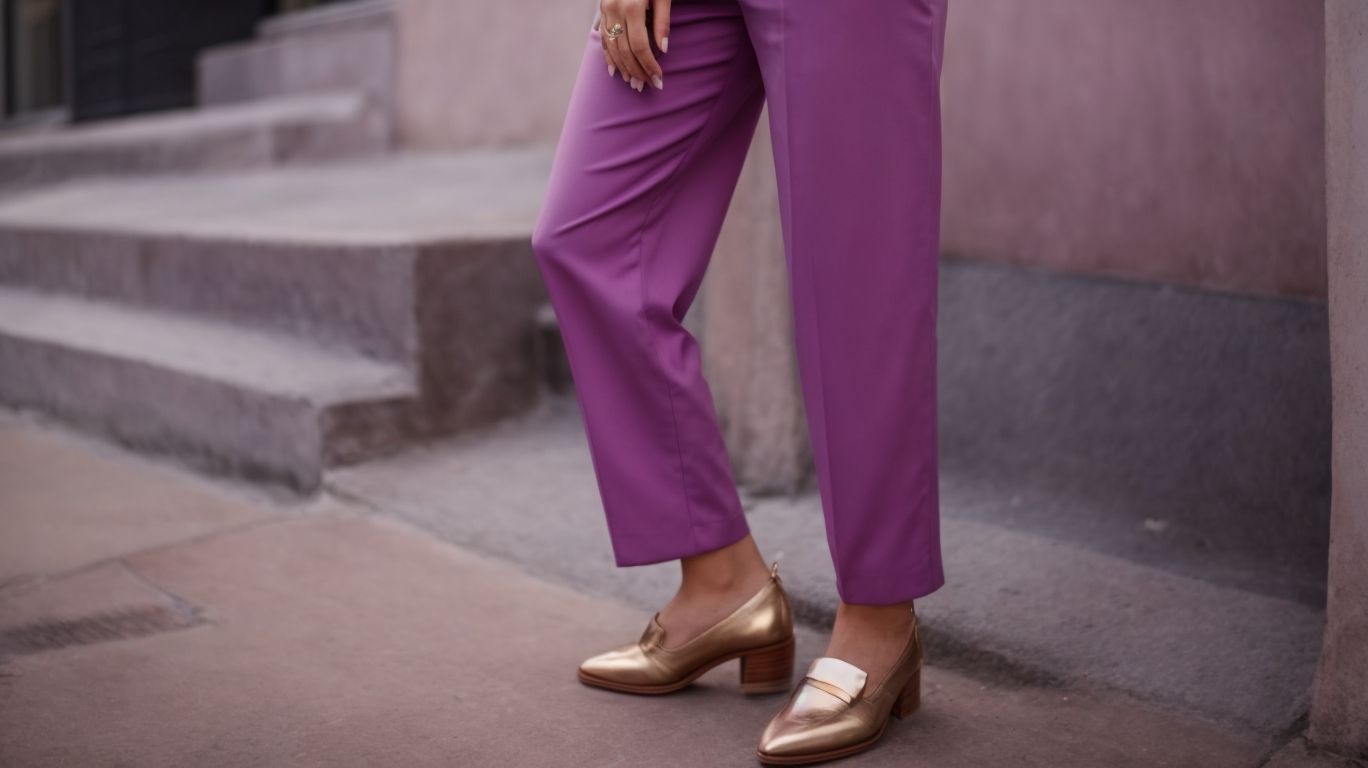 What goes with Medium orchid color pant?